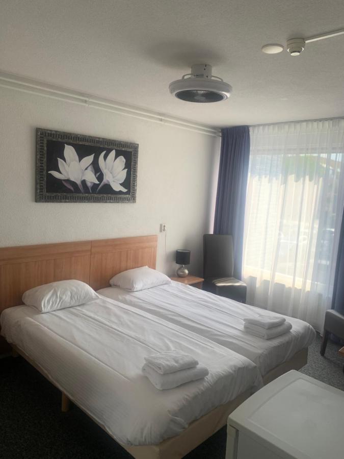 Hotel Flevo เซโวลเดอ ภายนอก รูปภาพ